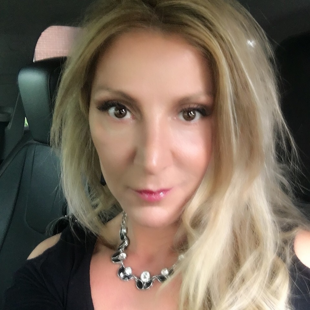 Meet your Posher, Tina